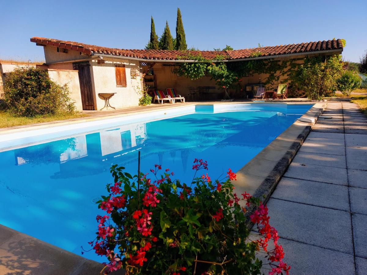 Les Gites De Campardon Monties Exterior photo